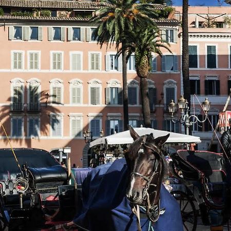 Piazza Di Spagna 9 Luxury B&B And Art Gallery Rome Bagian luar foto