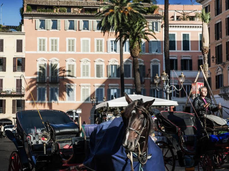 Piazza Di Spagna 9 Luxury B&B And Art Gallery Rome Bagian luar foto